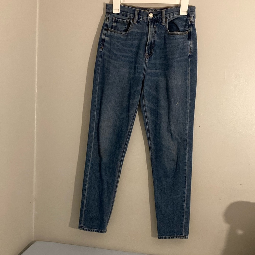 Brand new never worn American eagle mom jean